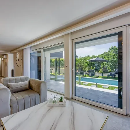 شقة Samara With Pool - Happy بولا