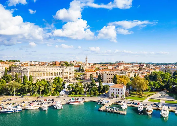 Appartamento Samara With Pool - Happy *