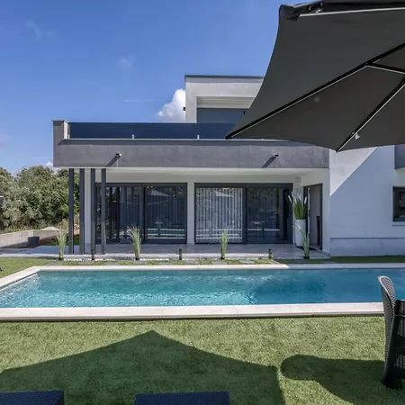 Samara With Pool - Happy Apartmán *