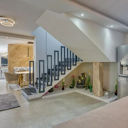 Samara With Pool - Happy Apartmán Pula