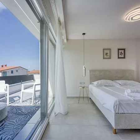 Apartmán Samara With Pool - Happy Pula