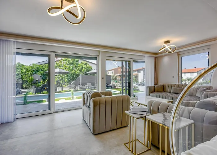 Apartment Samara With Pool - Happy *