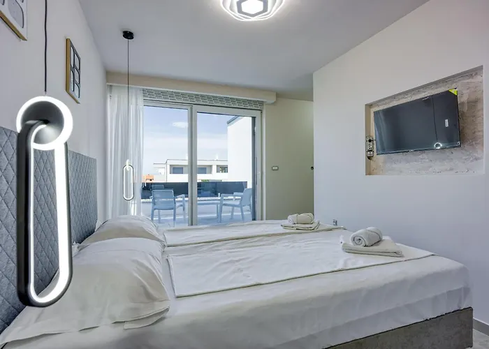 Apartment Samara With Pool - Happy Pula